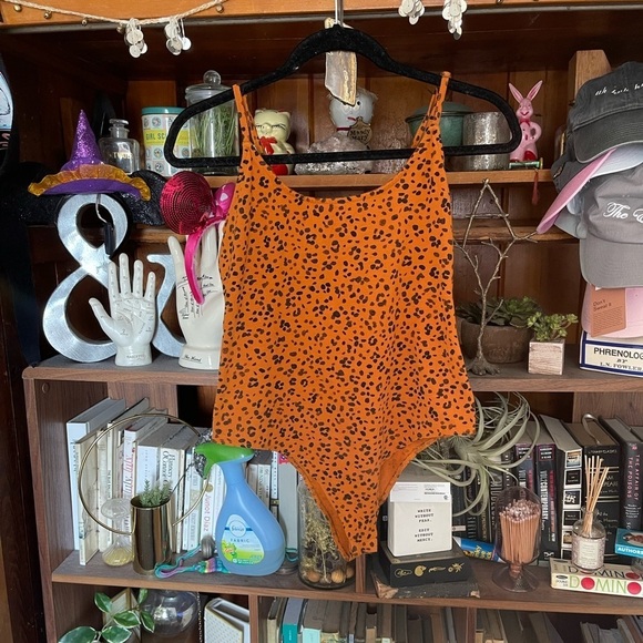 wild fable Tops - Wild fable brown and black lace up bodysuit sz medium